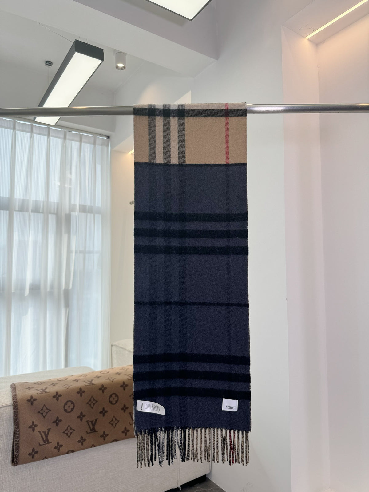 Burberry Check Pattern Colorblock Scarf - 973644987 - Photo 1