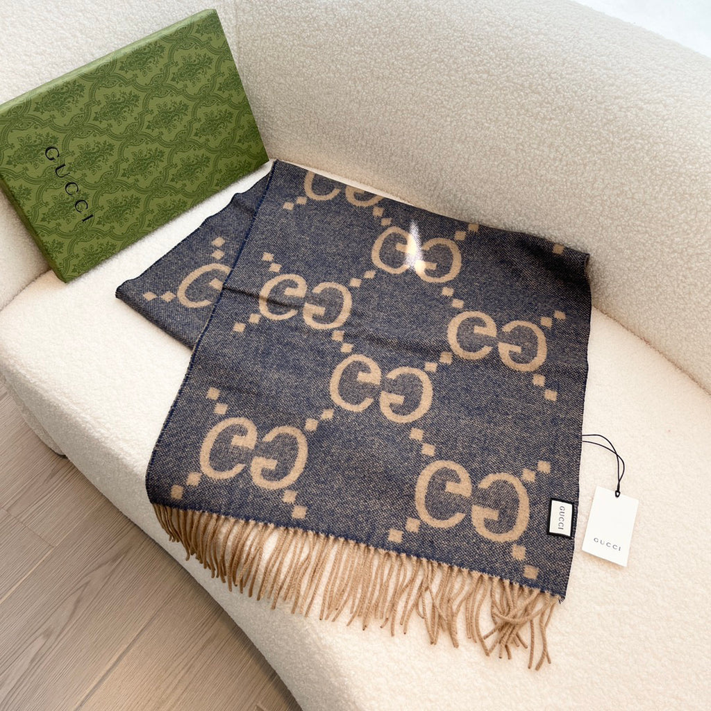 Gucci Jacquard Scarf - 973281738 - Photo 1