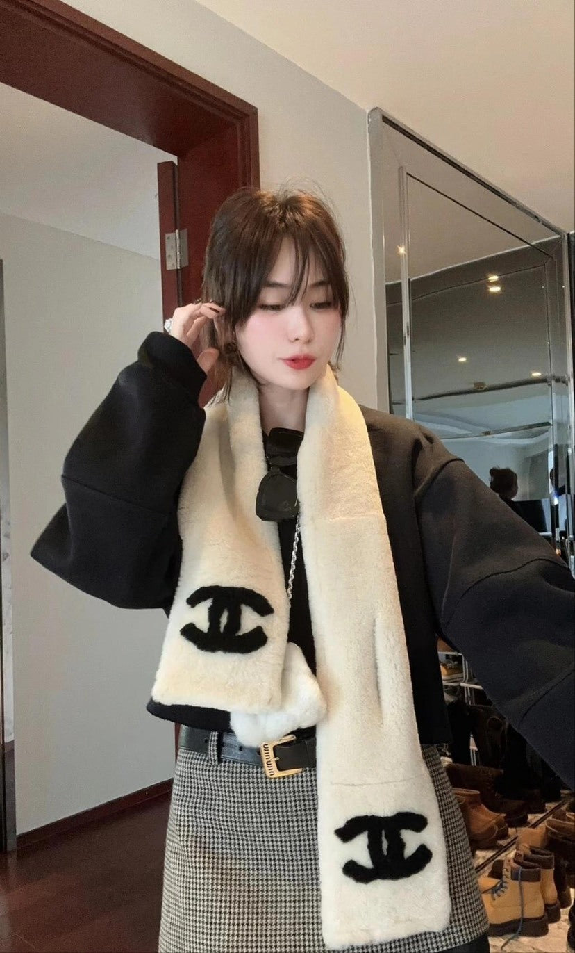 Chanel Accessory Set - 947431723 - Photo 1