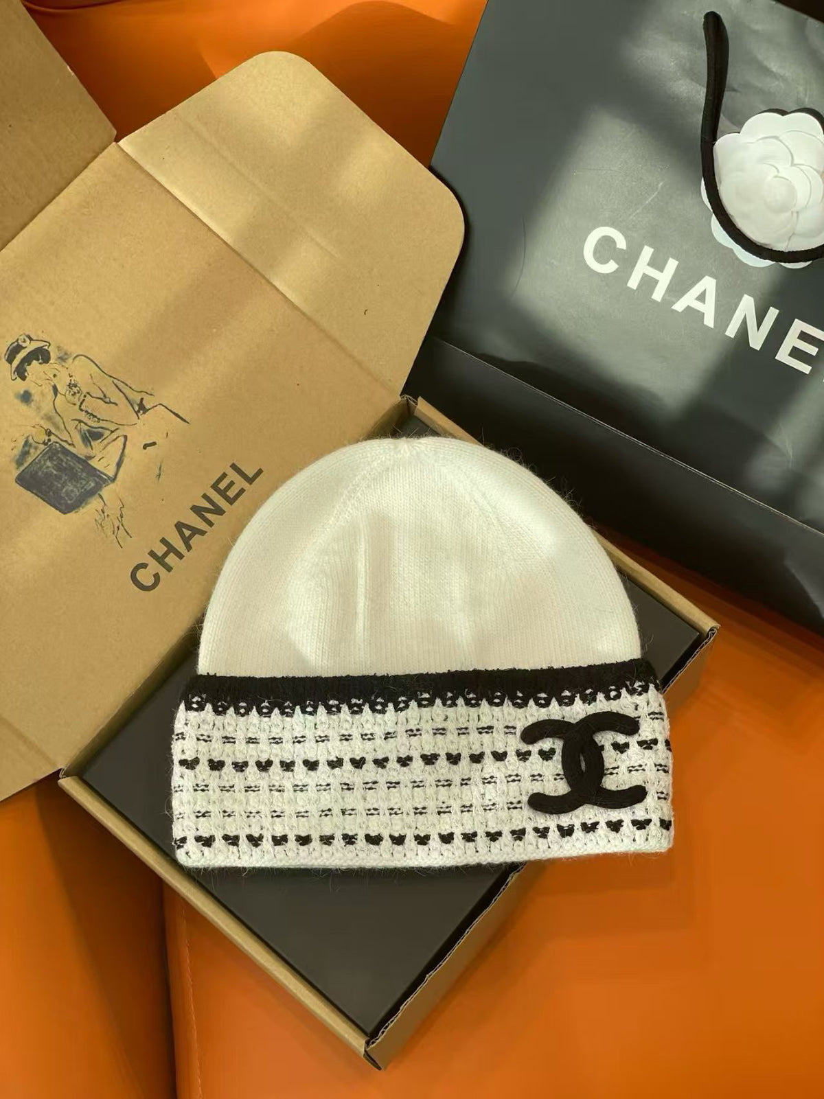 Chanel Logo Detail Knit Beanie - 1149273136 - Photo 1
