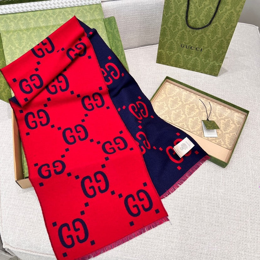 Gucci Scarf - 950120995 - Photo 1