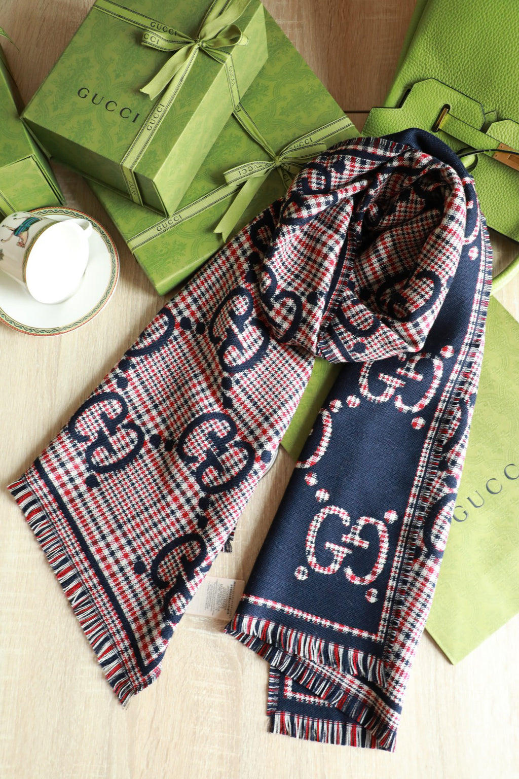 Gucci Scarf - 973239638 - Photo 1