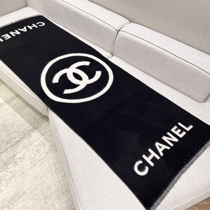 Chanel Logo Detail Scarf - 945444463 - Photo 1