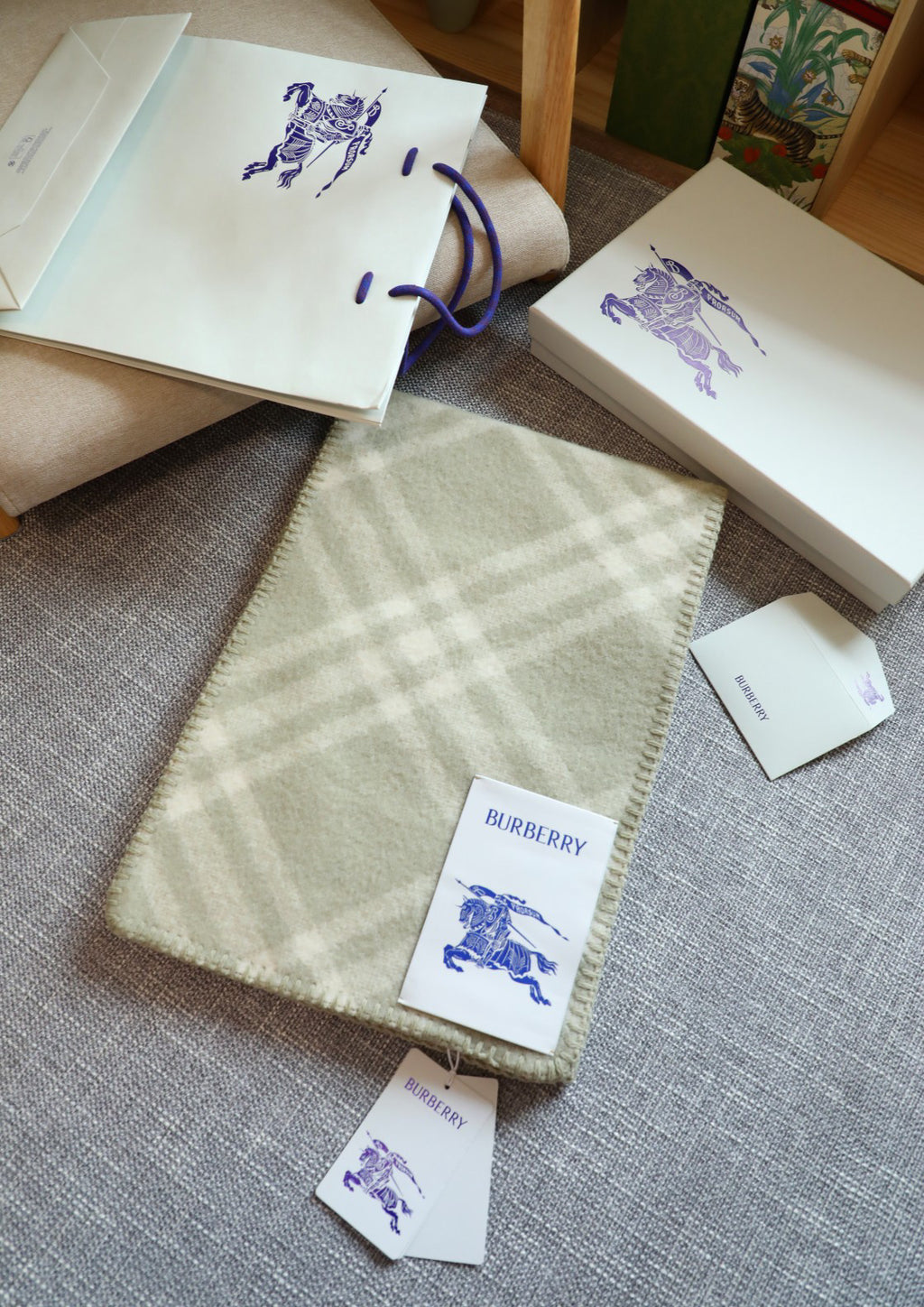 Burberry Scarf - 973238459 - Photo 1