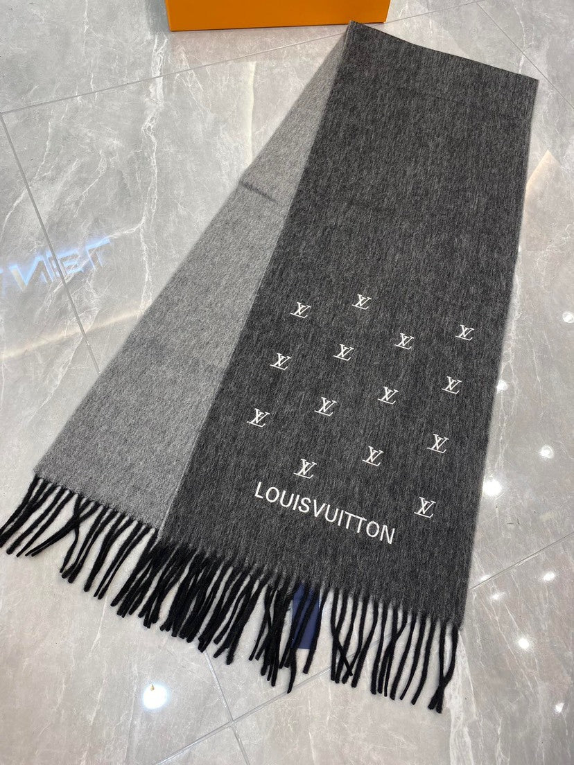 Louis Vuitton Scarf - 950609861 - Photo 1