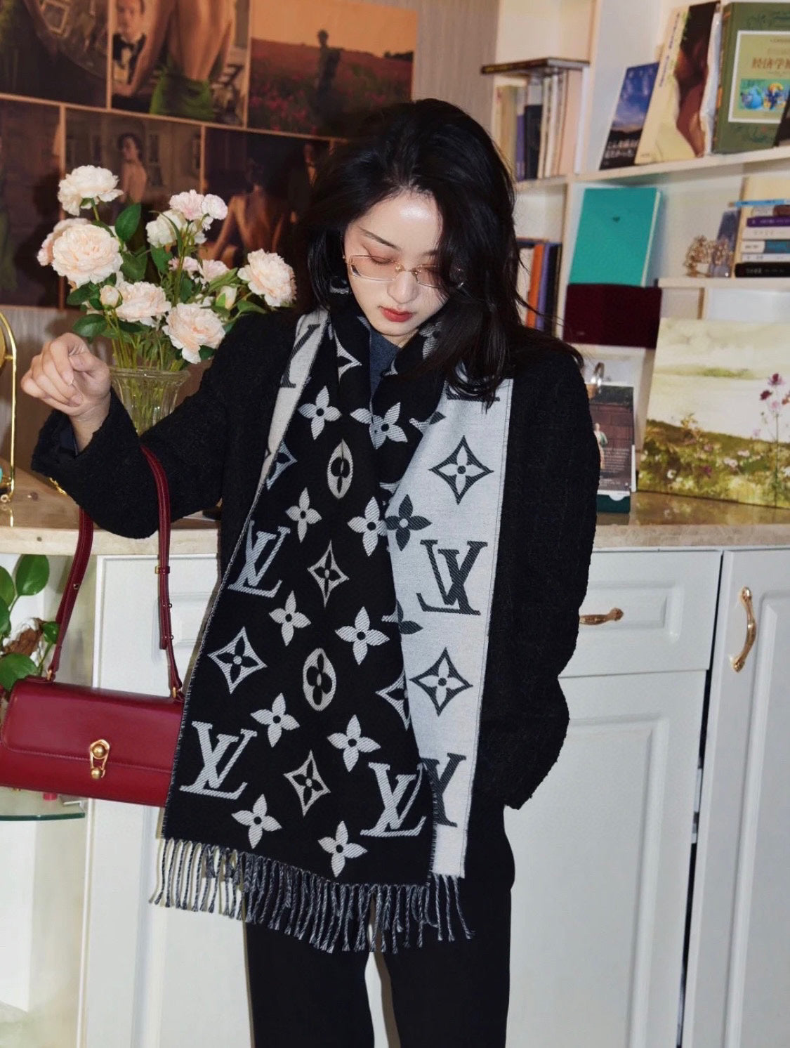 Louis Vuitton Logo Detail Scarf - 938387525 - Photo 1