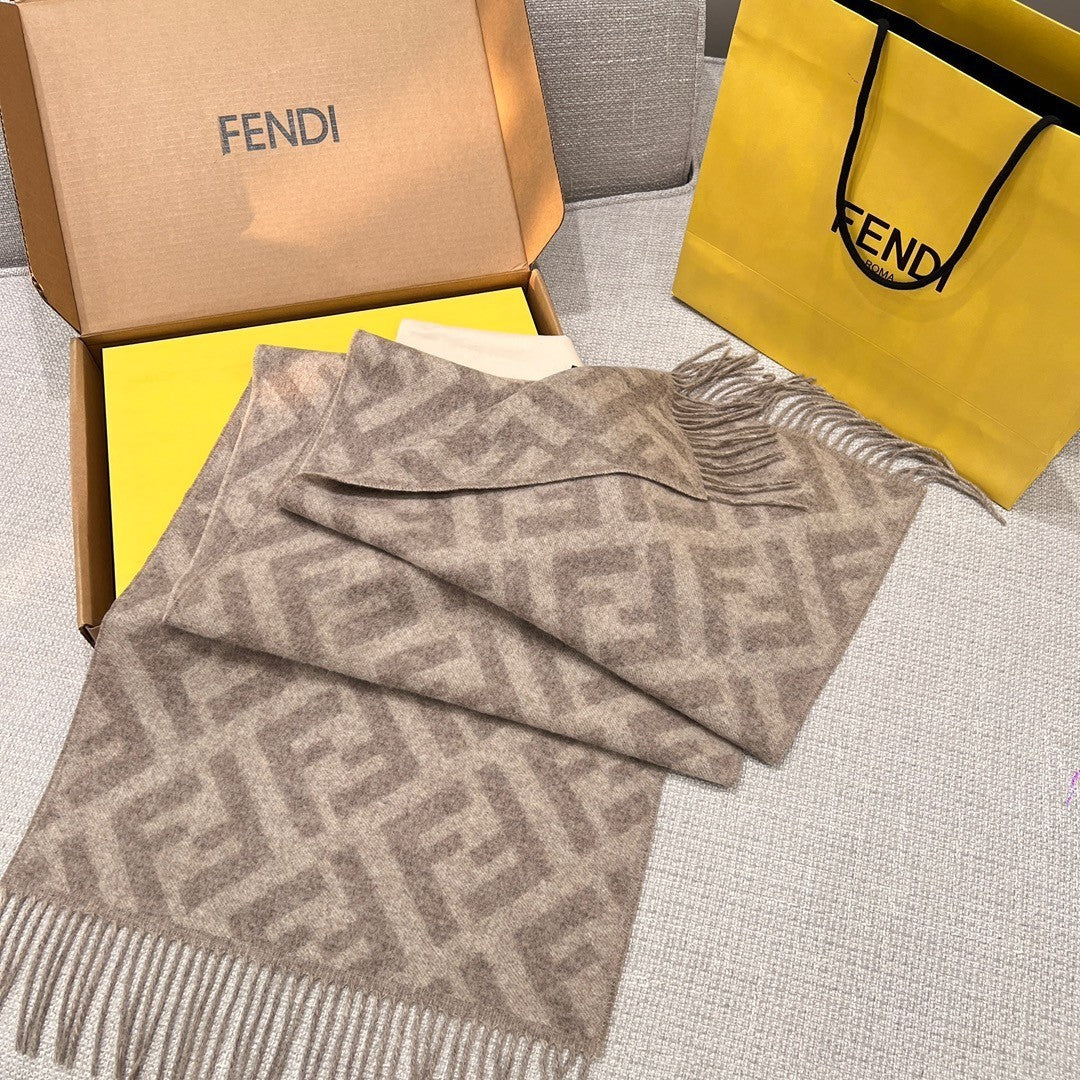 Fendi Jacquard Logo Detail Scarf - 1245379552 - Photo 1