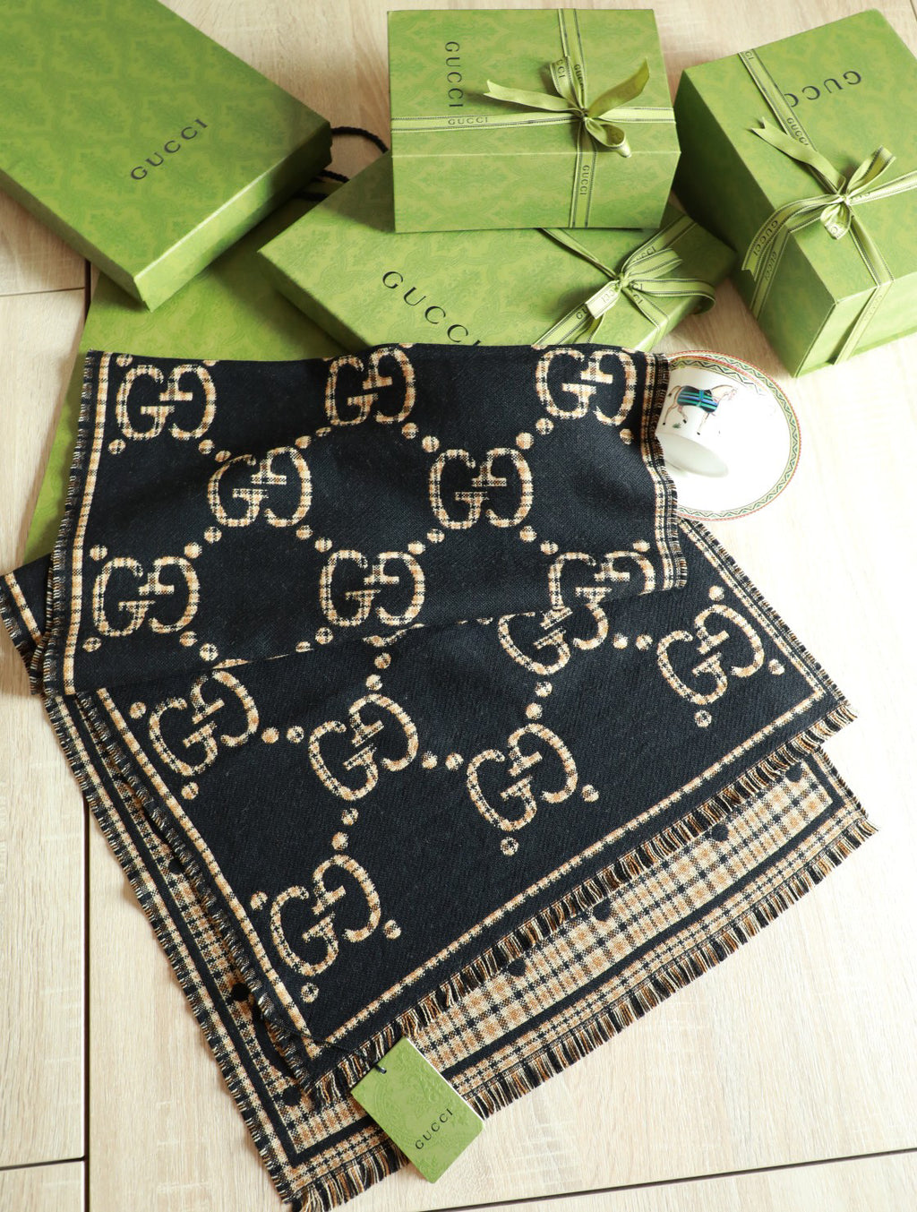 Gucci Scarf - 973239532 - Photo 1