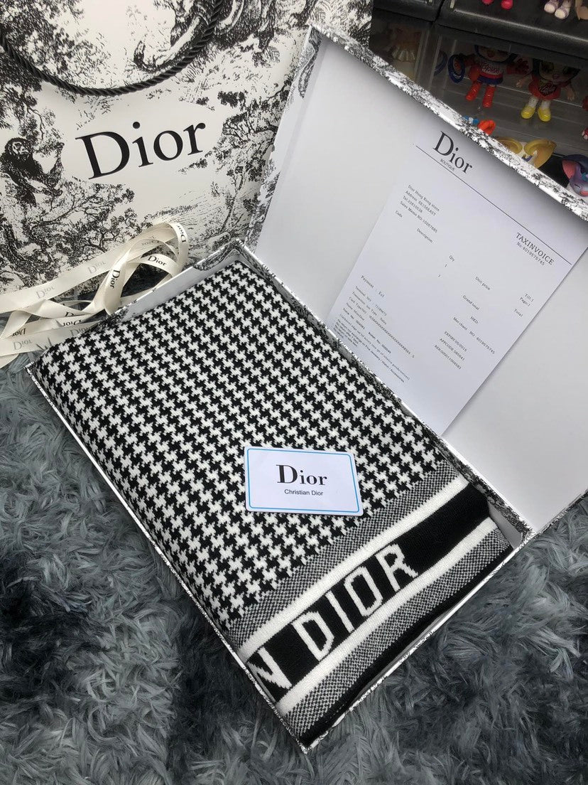 Dior Scarf - 950470153 - Photo 1