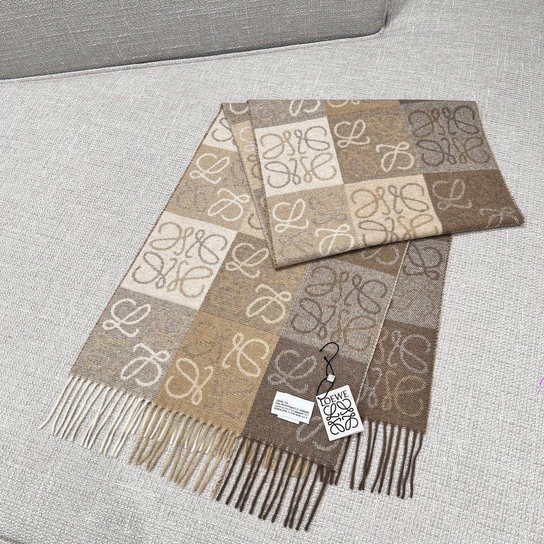 Loewe Jacquard Gradient Scarf - 973281588 - Photo 1