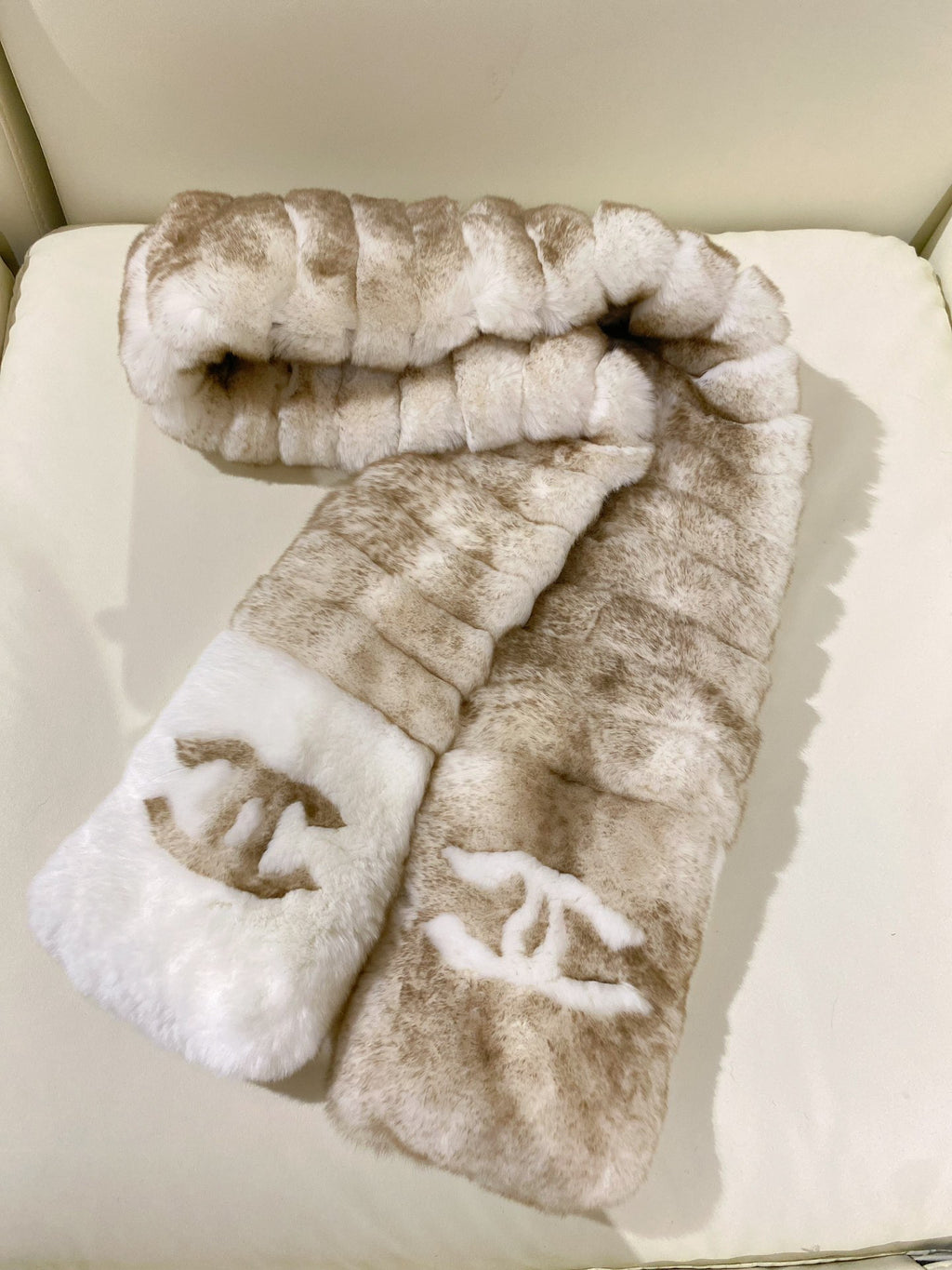 Chanel Gradient Logo Detail Scarf - 962272143 - Photo 1