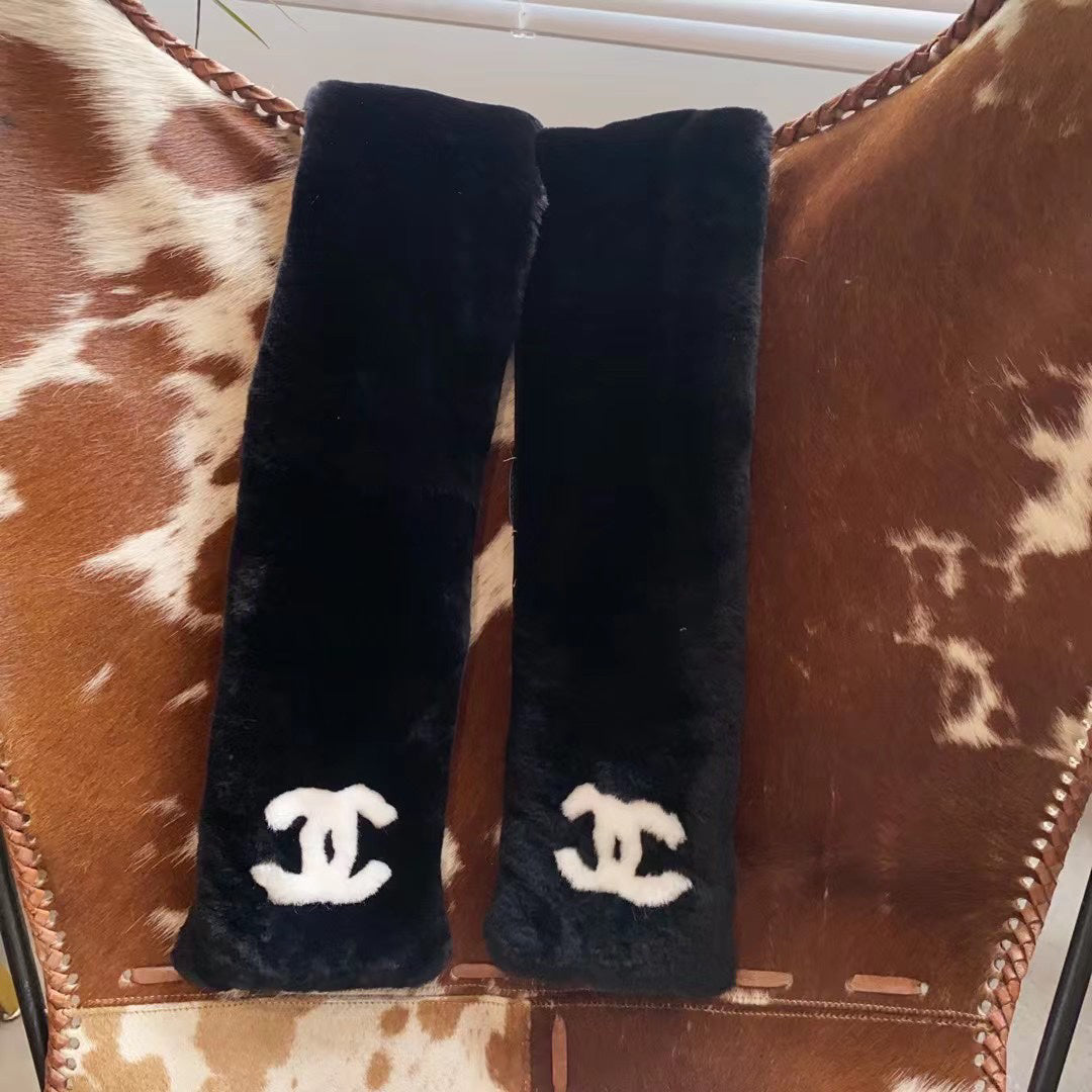 Chanel Logo Detail Scarf - 962272267 - Photo 1