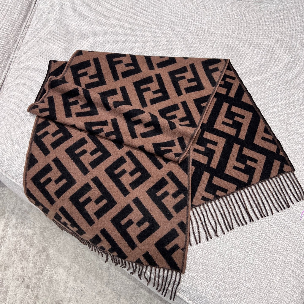 Fendi Jacquard Logo Detail Scarf - 1245377381 - Photo 1