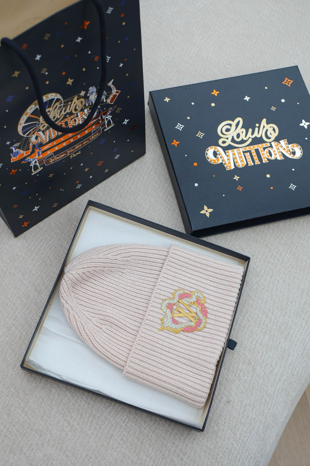 Louis Vuitton Embroidered Logo Detail Beanie - 1141776936 - Photo 1