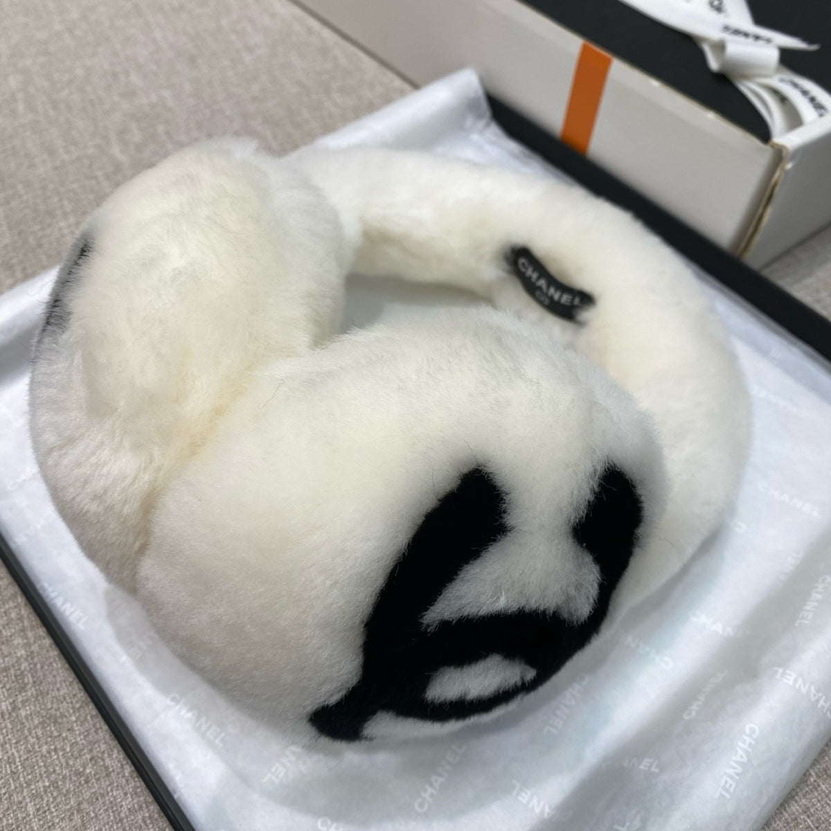 Chanel Logo Detail Earmuffs - 1141777644 - Photo 1