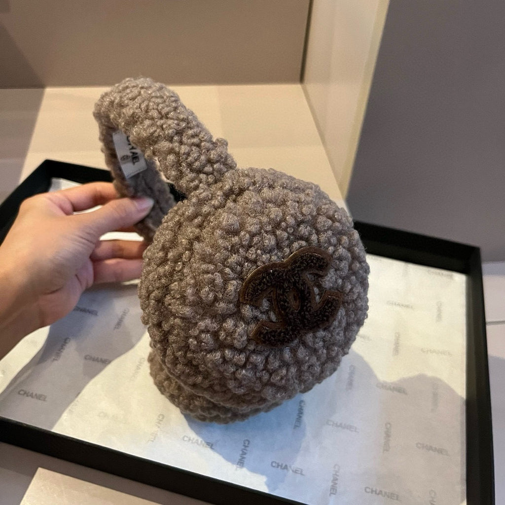 Chanel Earmuffs - 973362356 - Photo 1