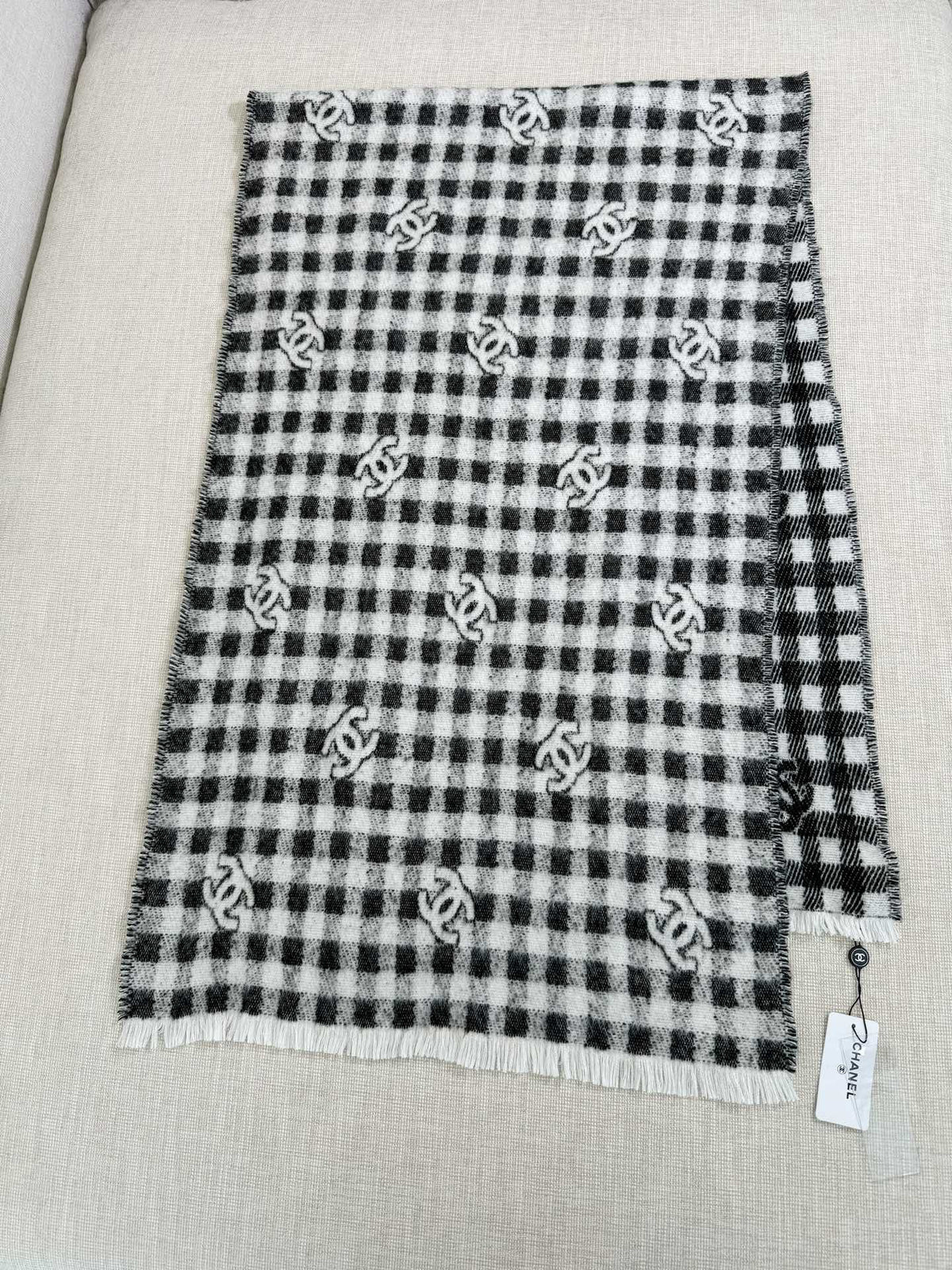 Chanel Check Pattern Logo Detail Scarf - 973234743 - Photo 1