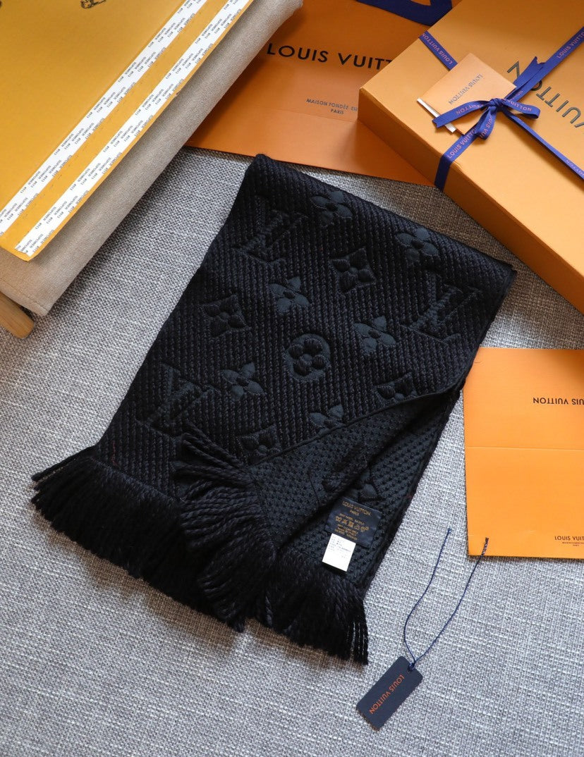 Louis Vuitton Knit Scarf - 944944943 - Photo 1