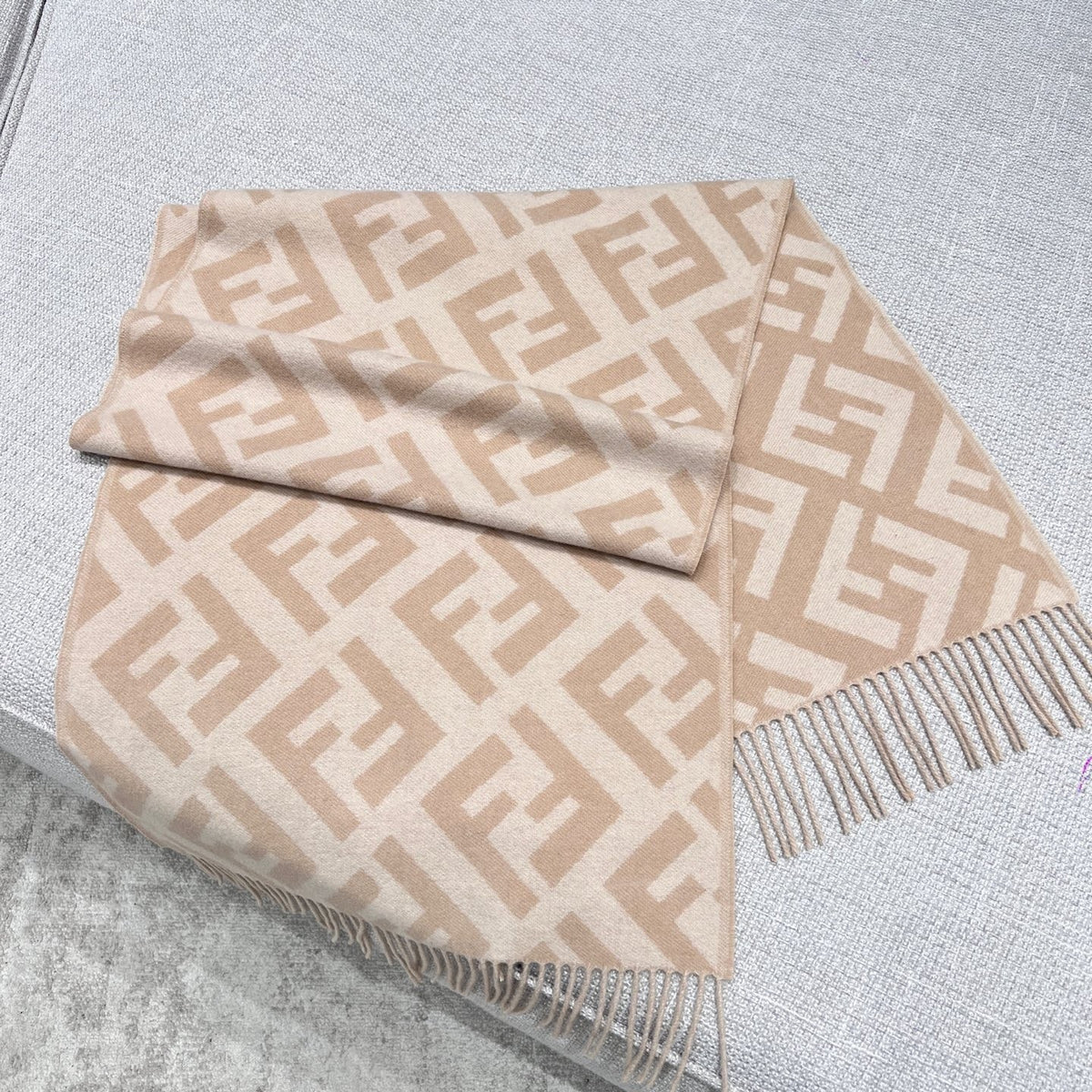 Fendi Jacquard Logo Detail Scarf - 1245377984 - Photo 1