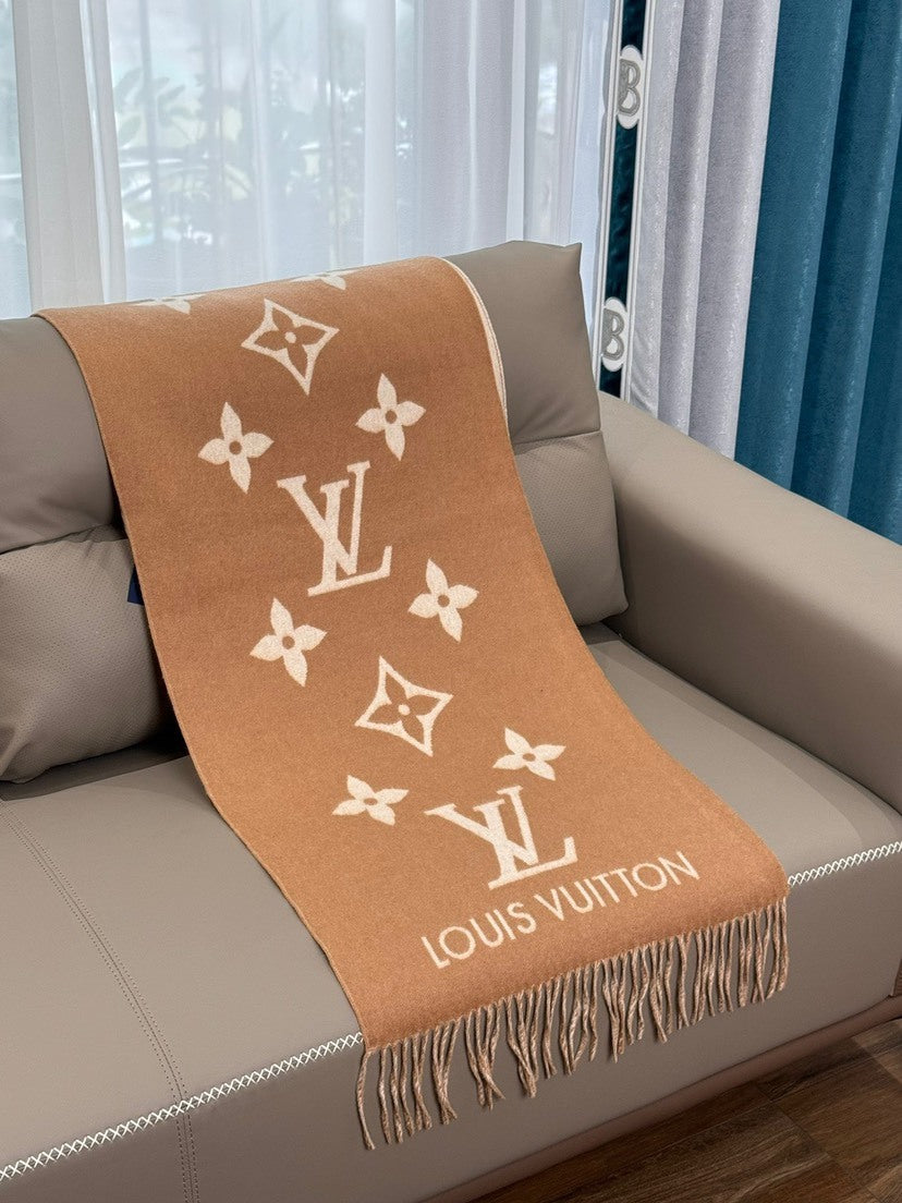 Louis Vuitton Jacquard Scarf - 944930276 - Photo 1