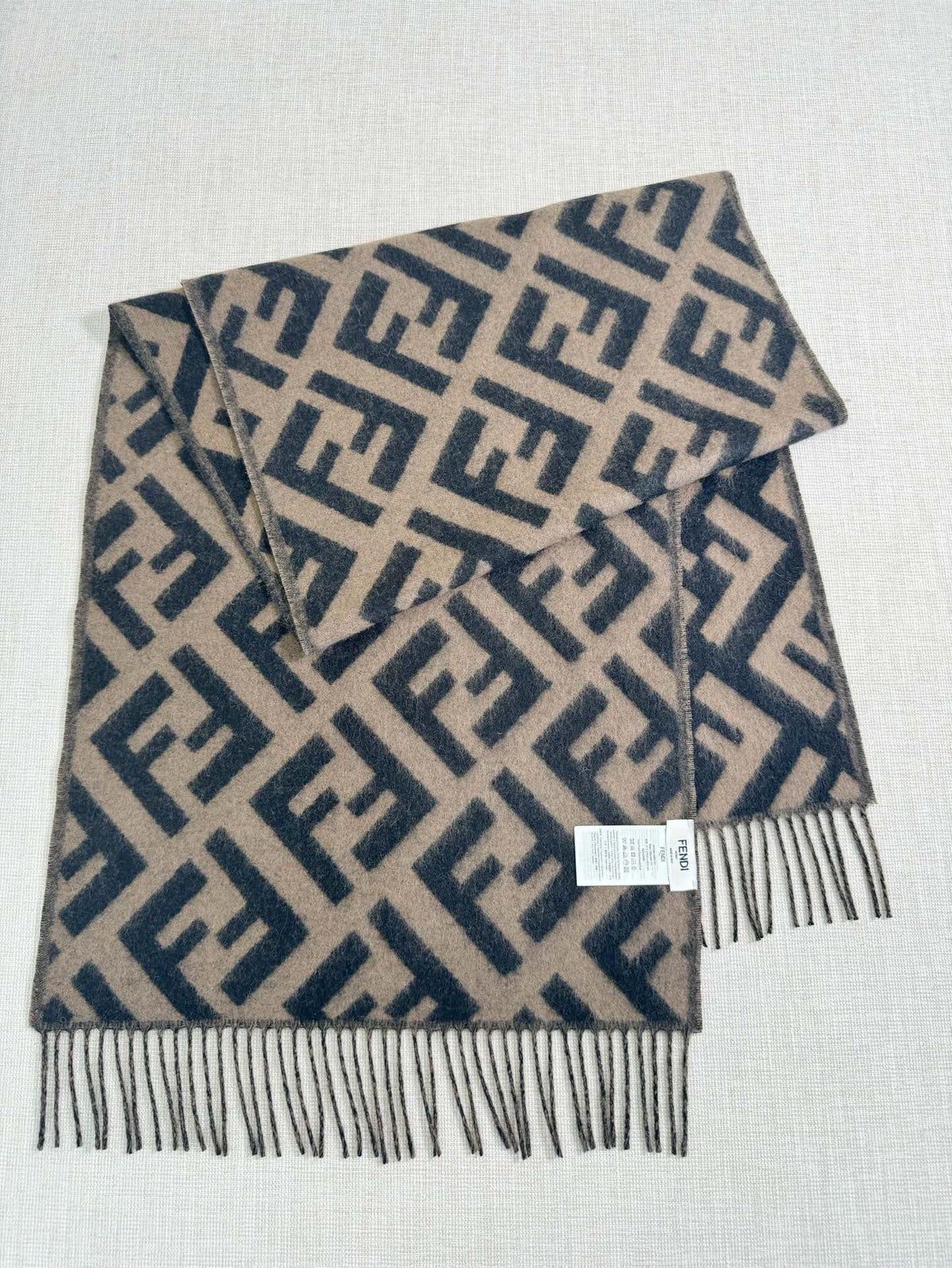 Fendi Jacquard Logo Detail Scarf - 973645456 - Photo 1