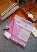 Louis Vuitton Scarf - 944942231 - Photo 1