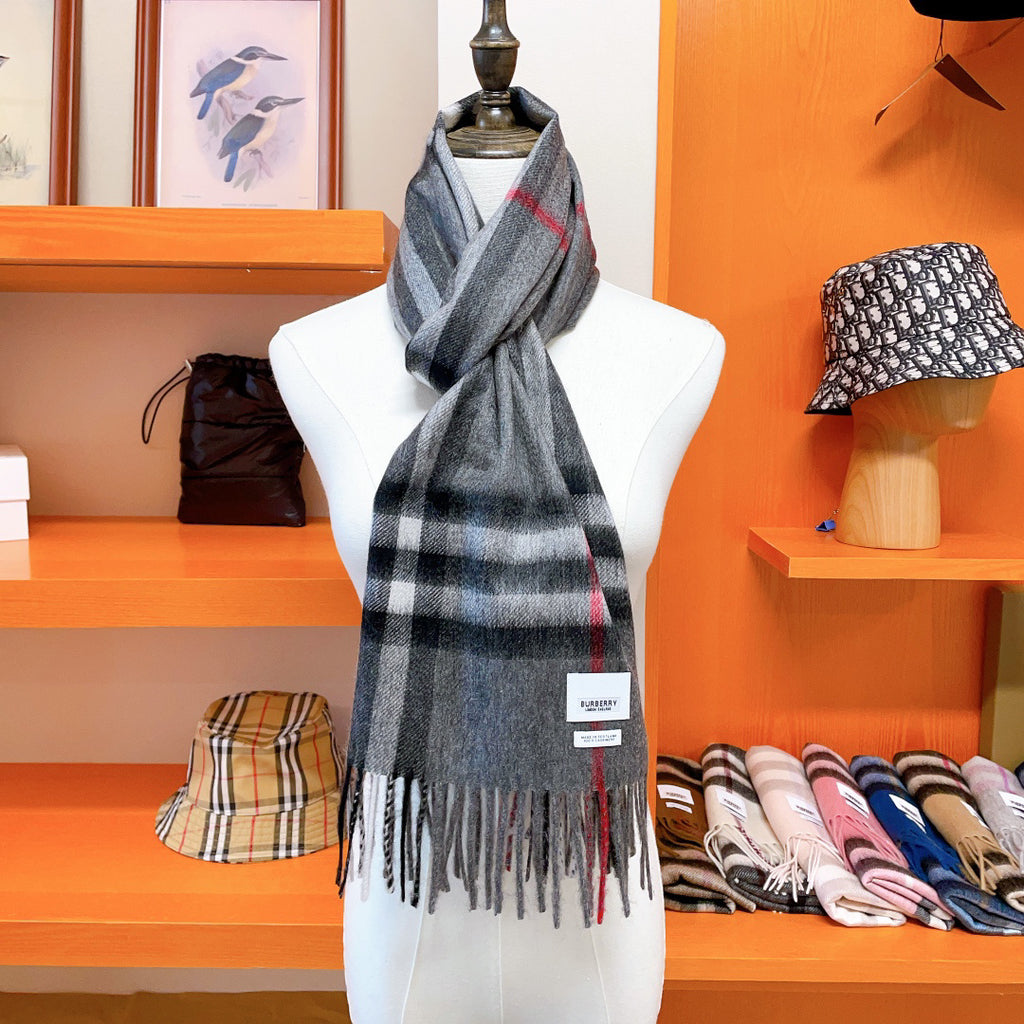 Burberry Check Pattern Scarf - 975223003 - Photo 1