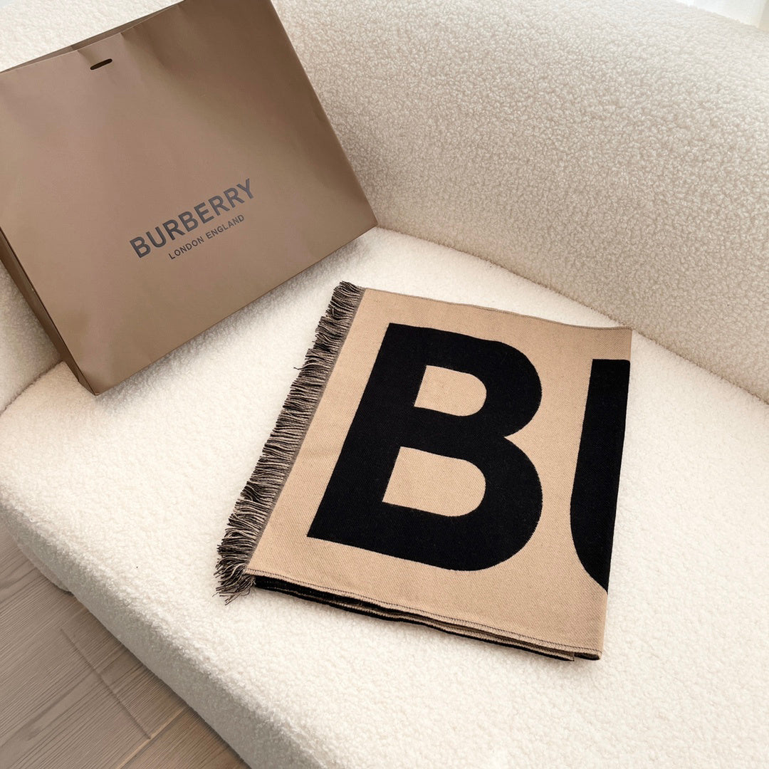 Burberry Logo Detail Scarf - 975220192 - Photo 1