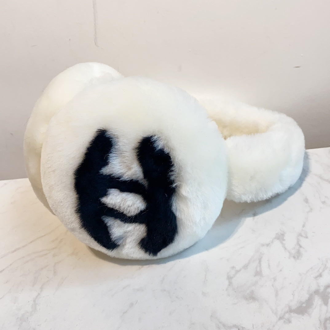Chanel Logo Detail Earmuffs - 1005772254 - Photo 1