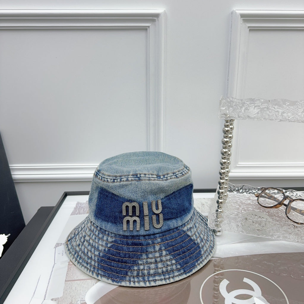 Miu Miu Printed Bucket Hat - 1008062522 - Photo 1