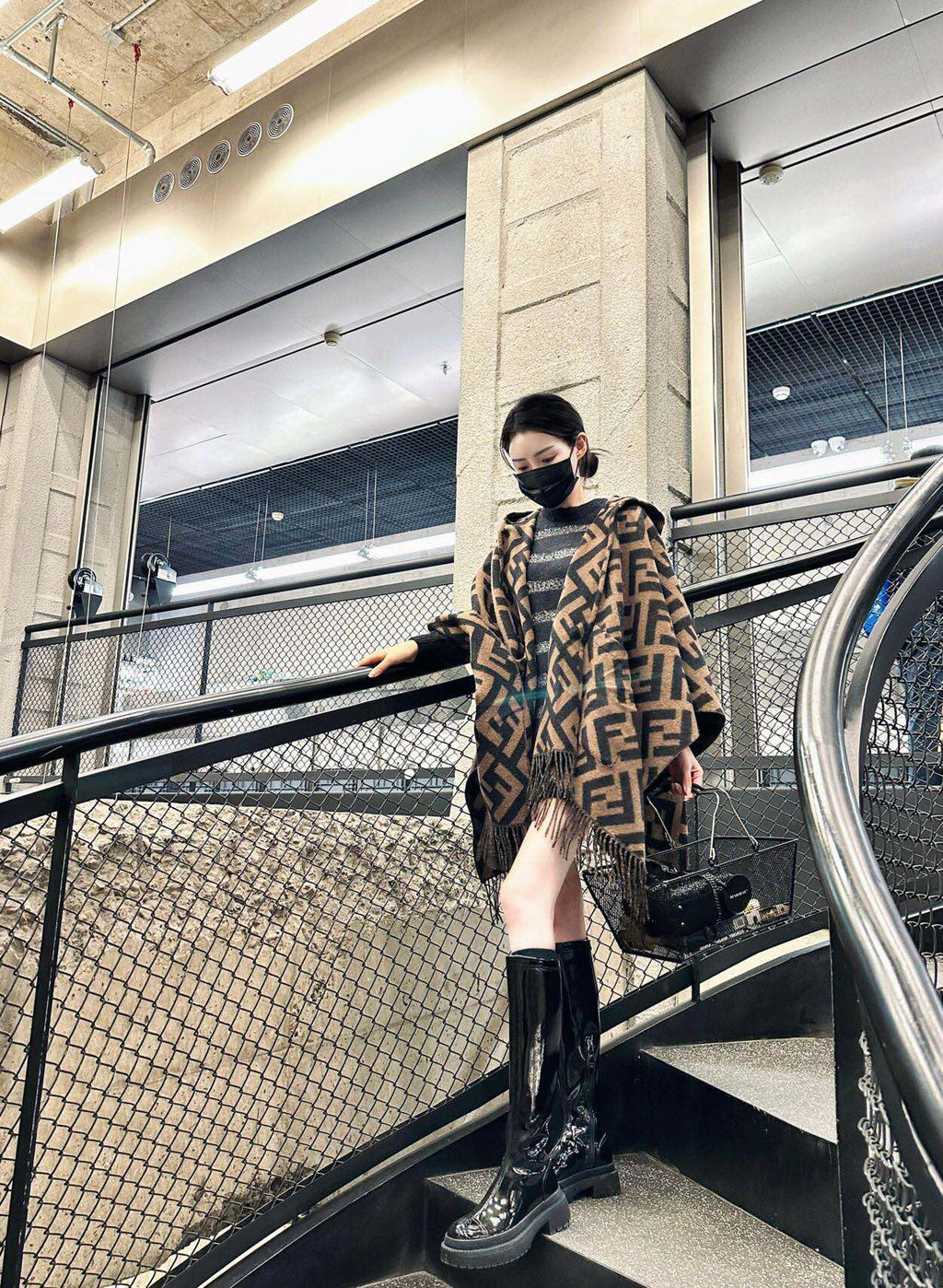Fendi Cape - 937464074 - Photo 1
