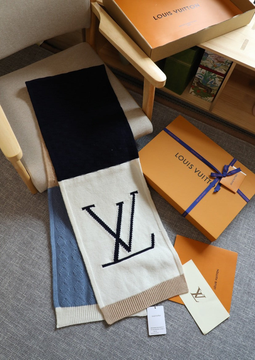 Louis Vuitton Colorblock Knit Scarf - 950099948 - Photo 1