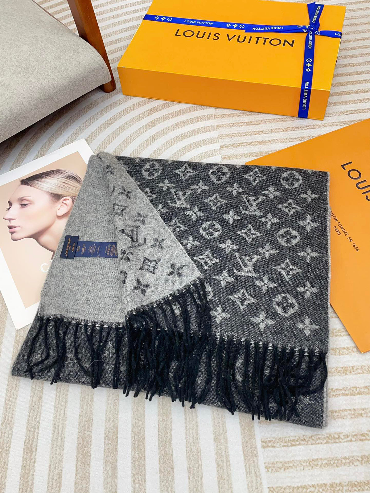 Louis Vuitton Jacquard Gradient Scarf - 973238662 - Photo 1