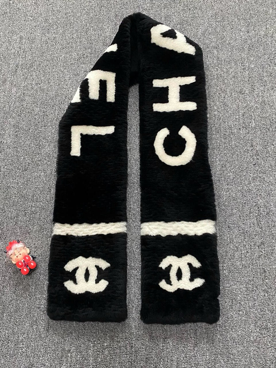 Chanel Logo Detail Scarf - 962537117 - Photo 1
