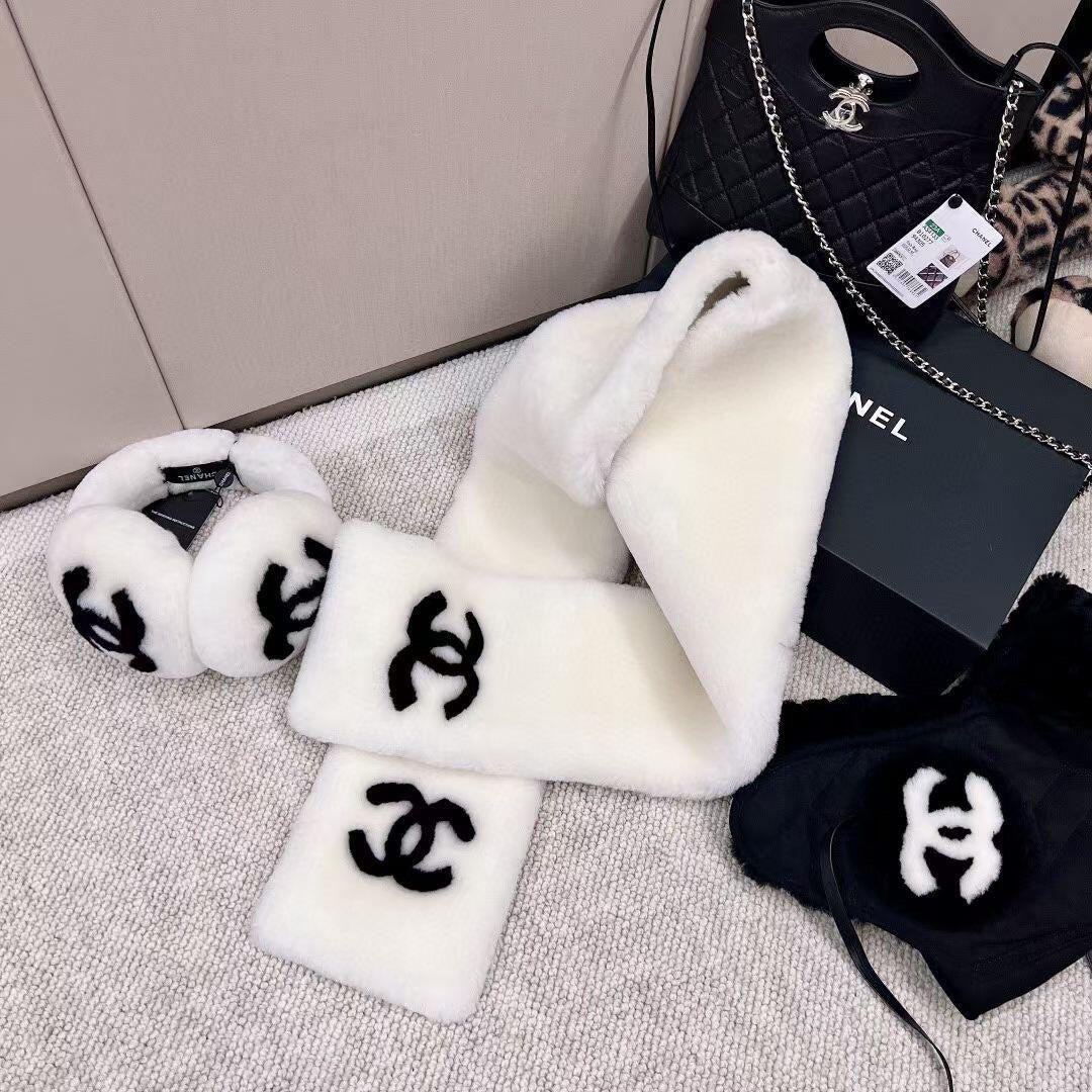 Chanel Earmuffs - 934000938 - Photo 1