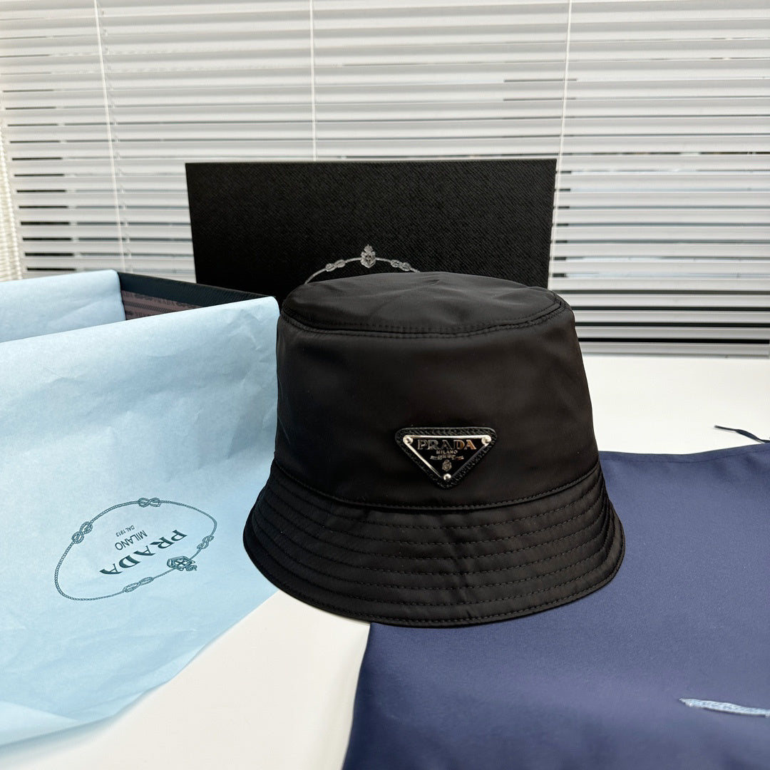 Prada Gradient Bucket Hat - 1000176445 - Photo 1