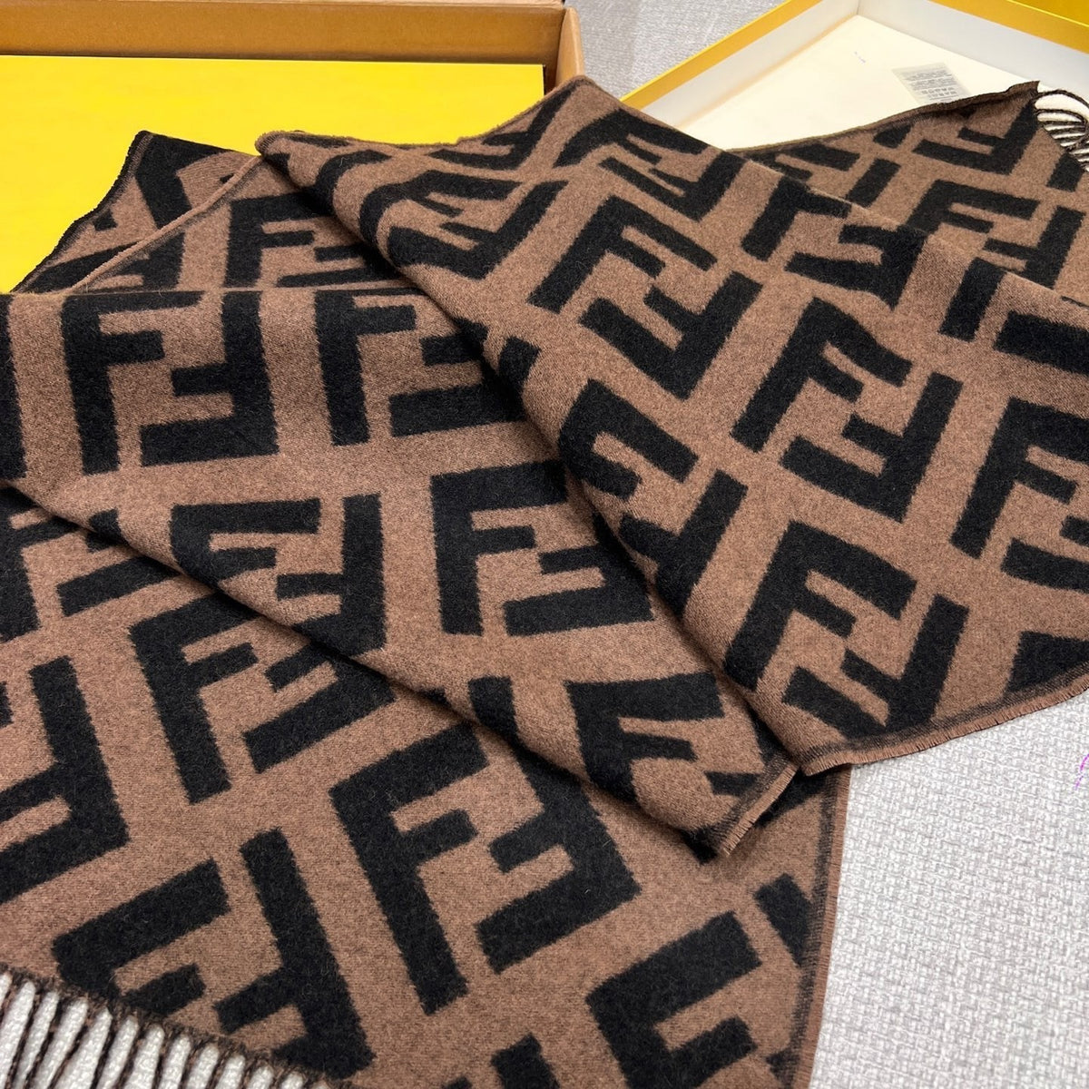 Fendi Jacquard Logo Detail Scarf - 1245377381 - Photo 2