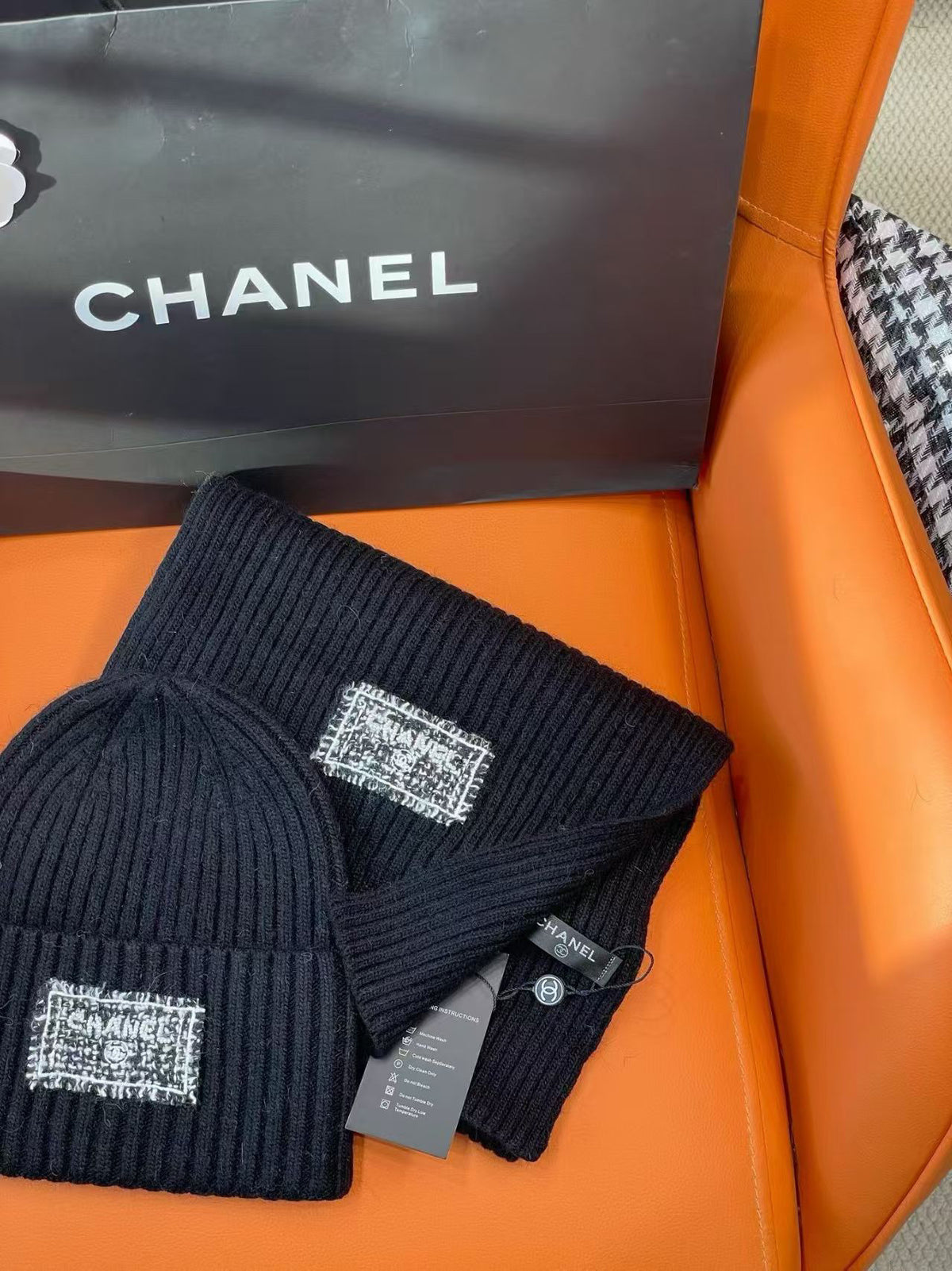 Chanel Knit Beanie - 1149272988 - Photo 2