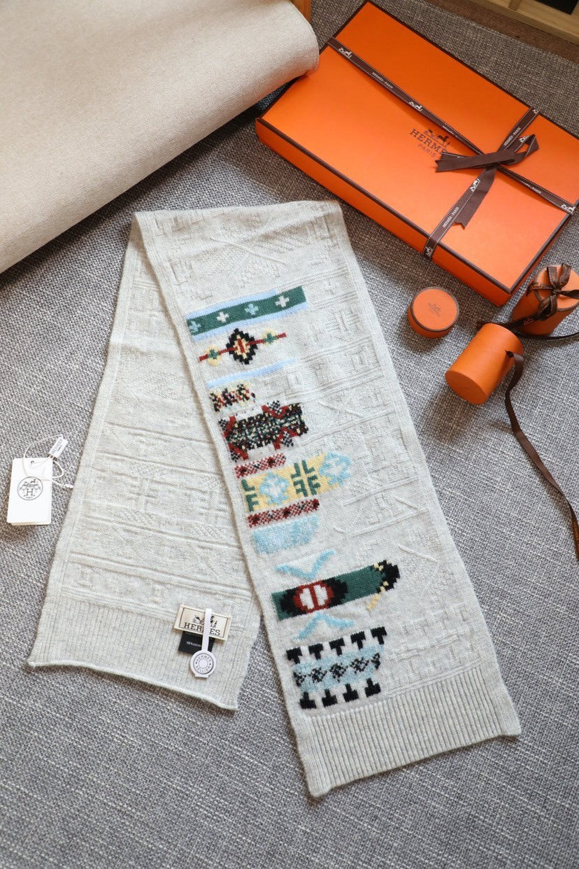 Hermes Jacquard Knit Scarf - 945367605 - Photo 2