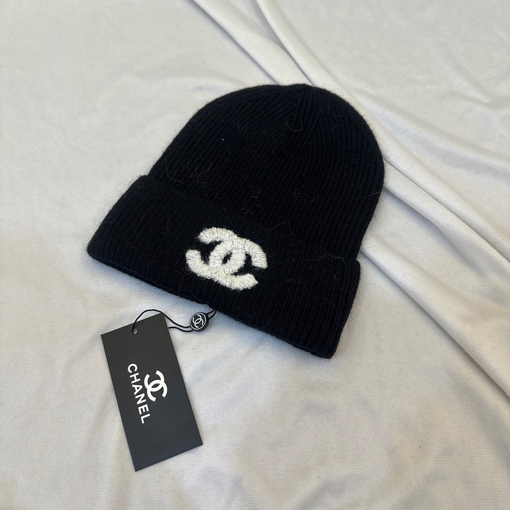 Chanel Logo Detail Knit Beanie - 1141779406 - Photo 2