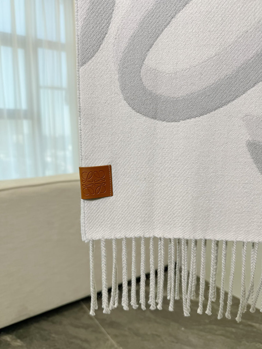 Loewe Jacquard Logo Detail Scarf - 973237745 - Photo 2