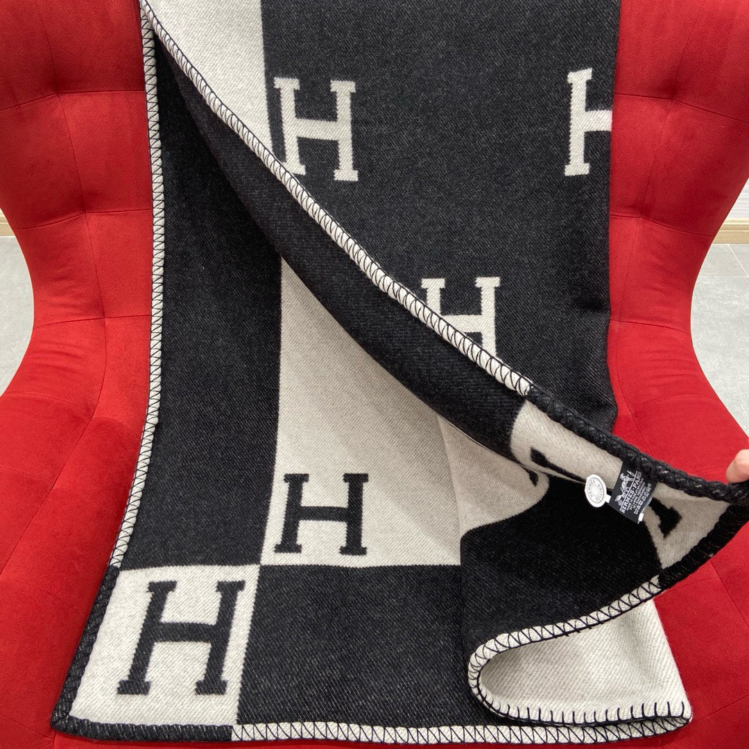 Hermes Throw Blanket - 1141788647 - Photo 2