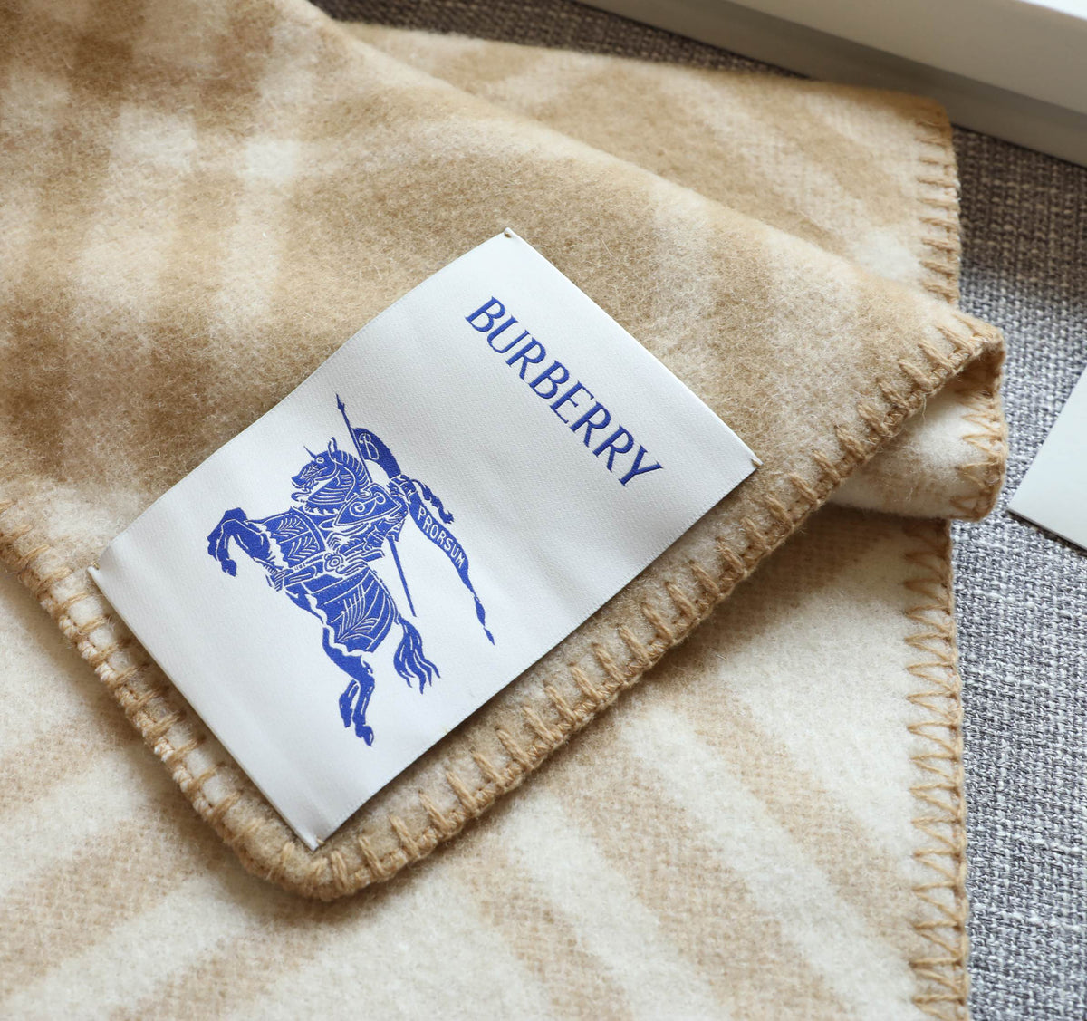 Burberry Scarf - 973238533 - Photo 2