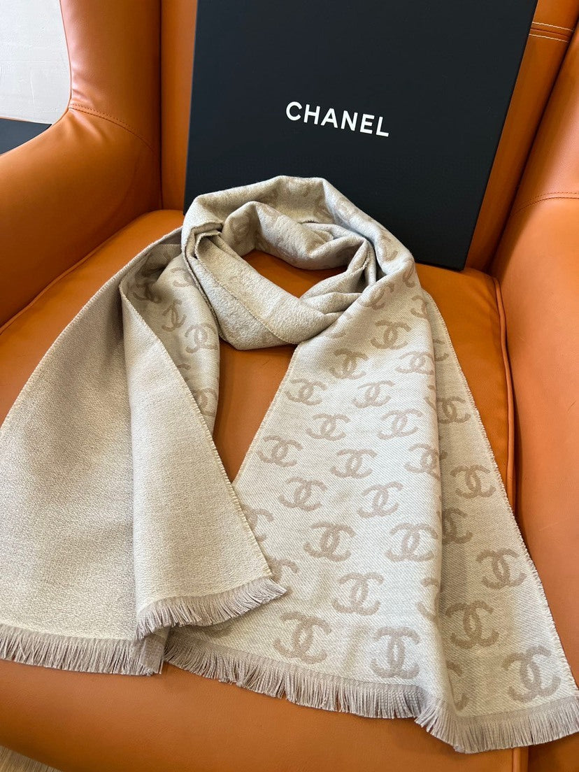 Chanel Gradient Logo Detail Scarf - 952640742 - Photo 2
