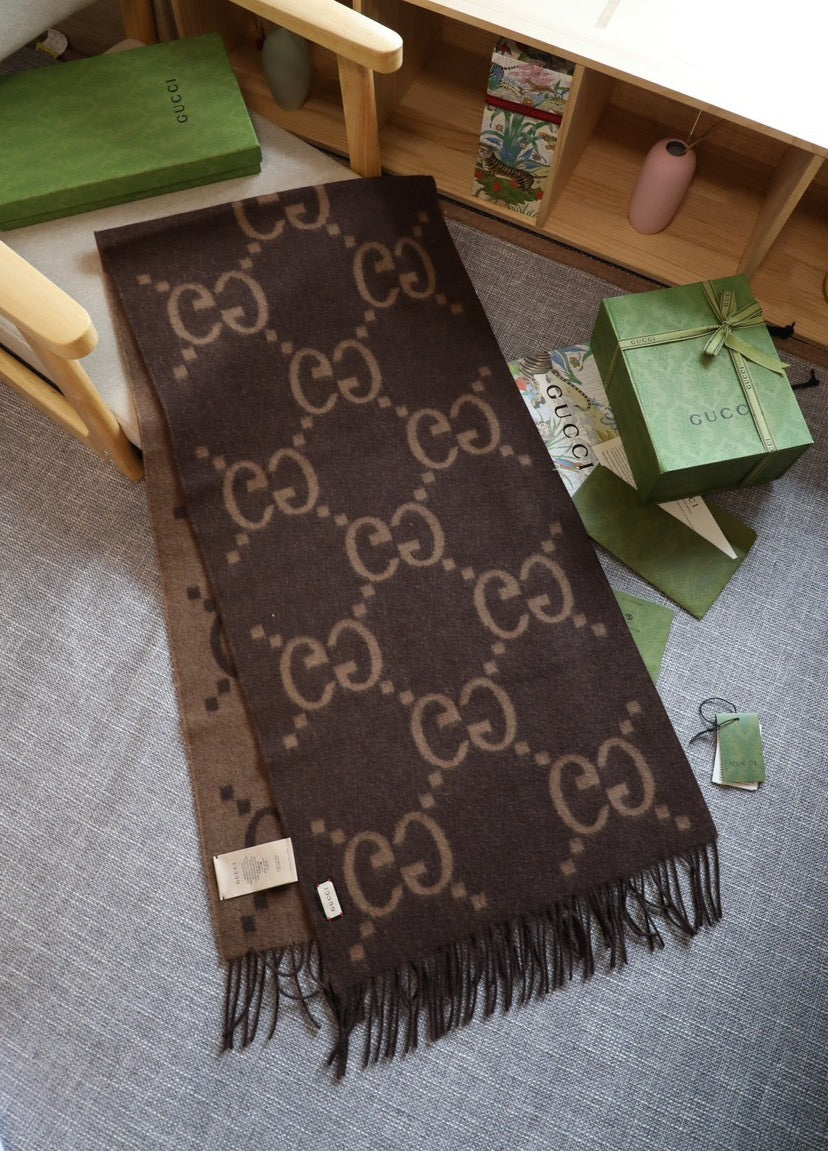 Gucci Jacquard Scarf - 944940211 - Photo 2