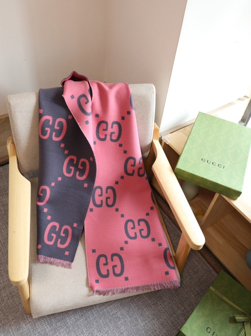 Gucci Scarf - 945376004 - Photo 2