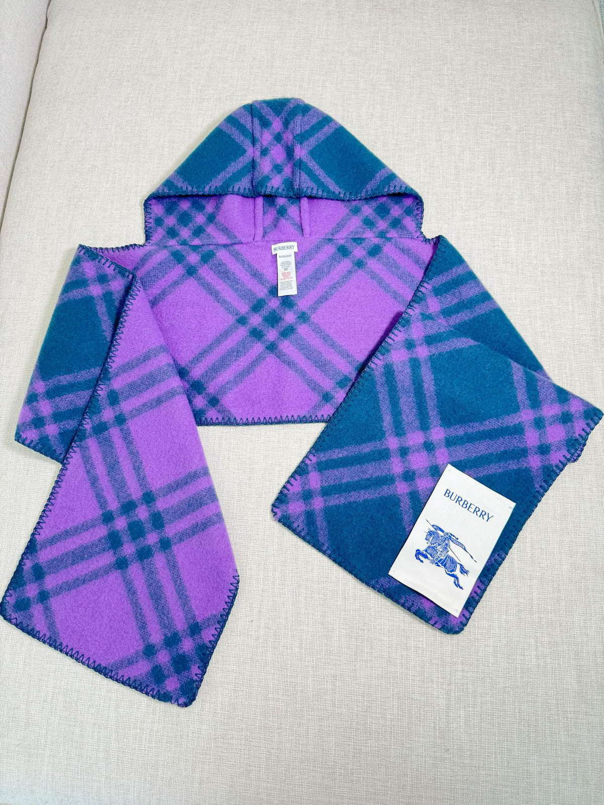 Burberry Hooded Scarf - 973234250 - Photo 2
