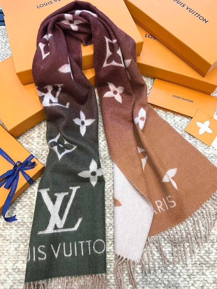Louis Vuitton Gradient Scarf - 946582480 - Photo 2