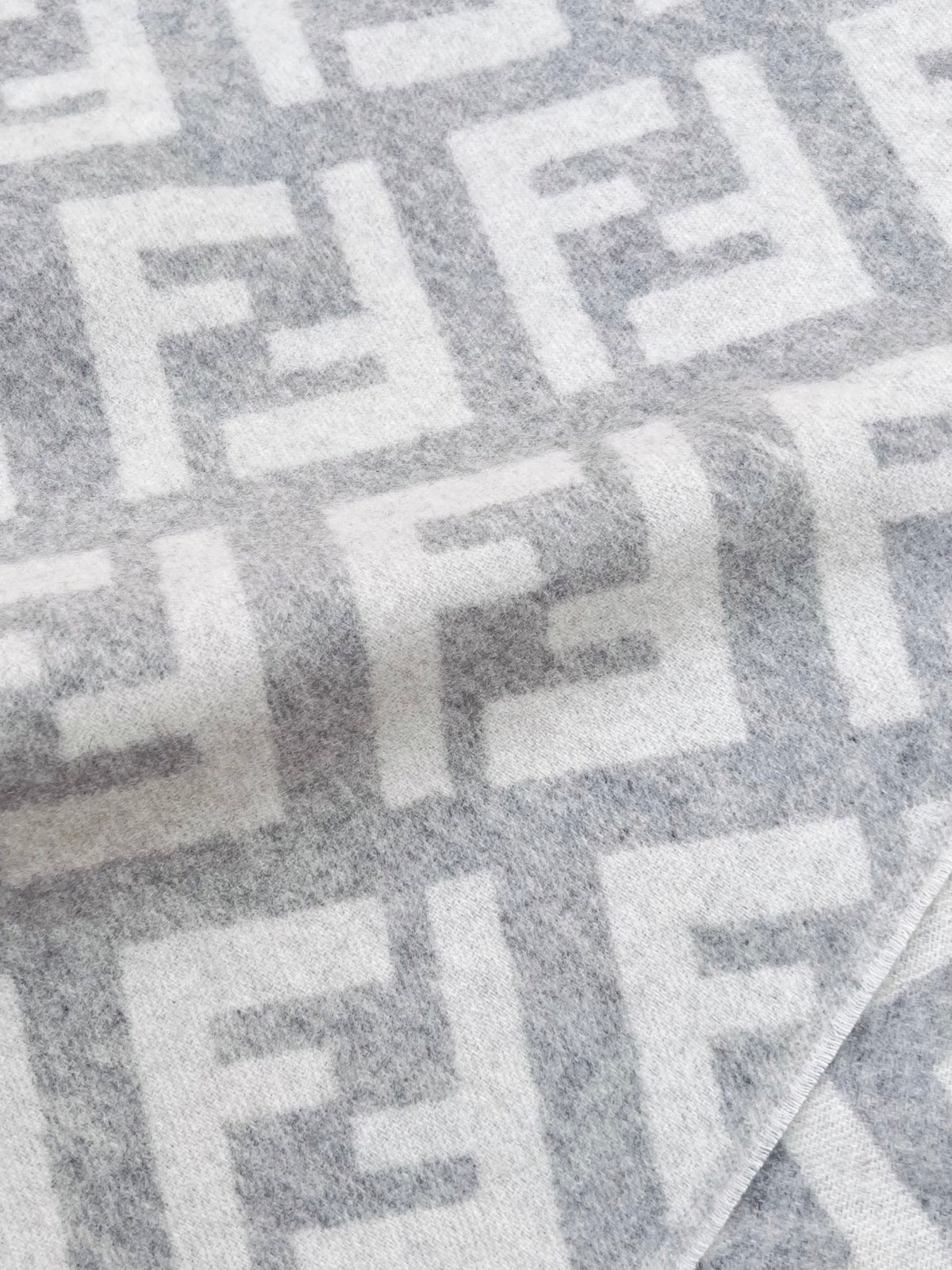 Fendi Logo Detail Scarf - 1245373006 - Photo 2