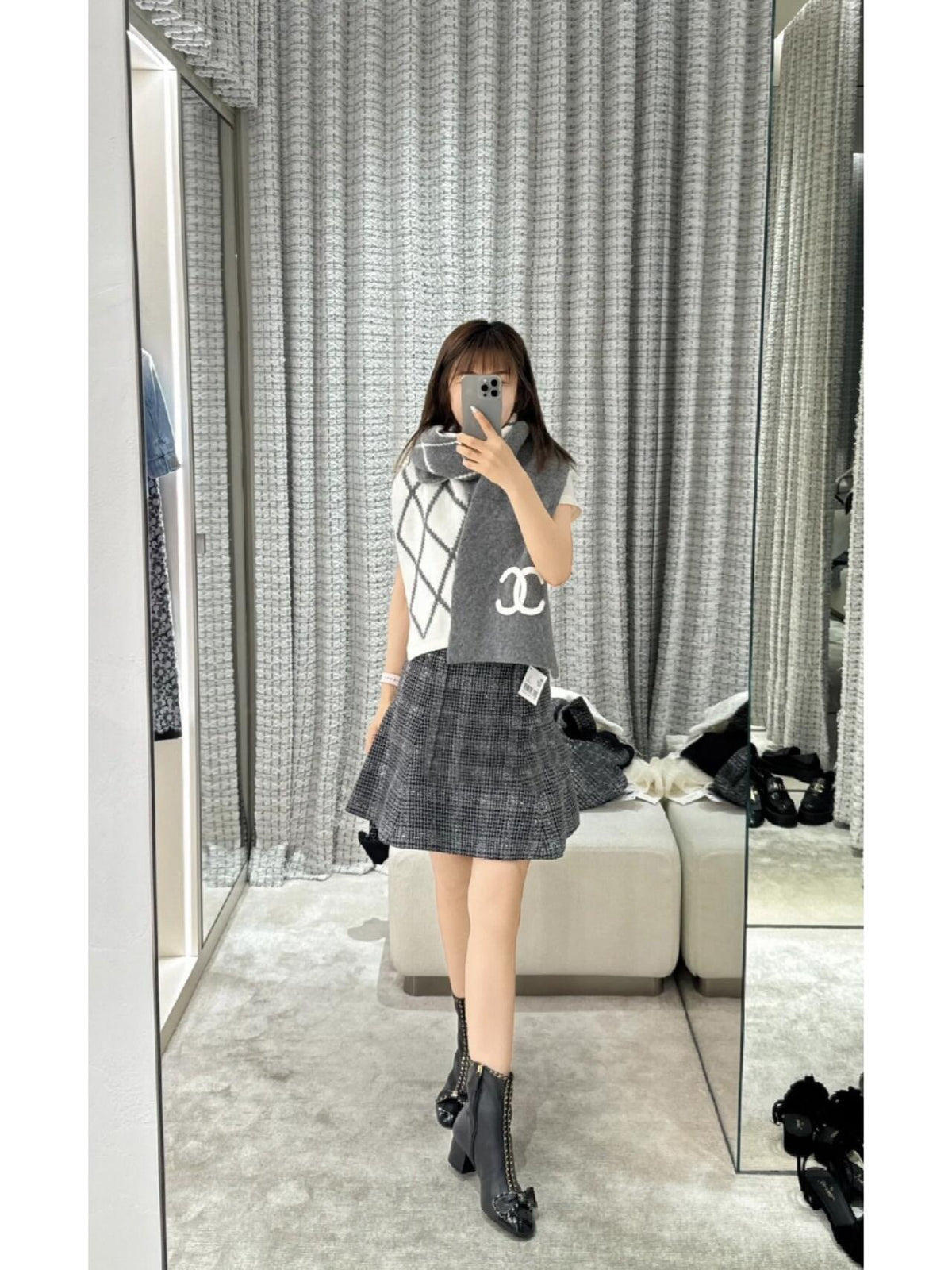 Chanel Check Pattern Scarf - 980019796 - Photo 2